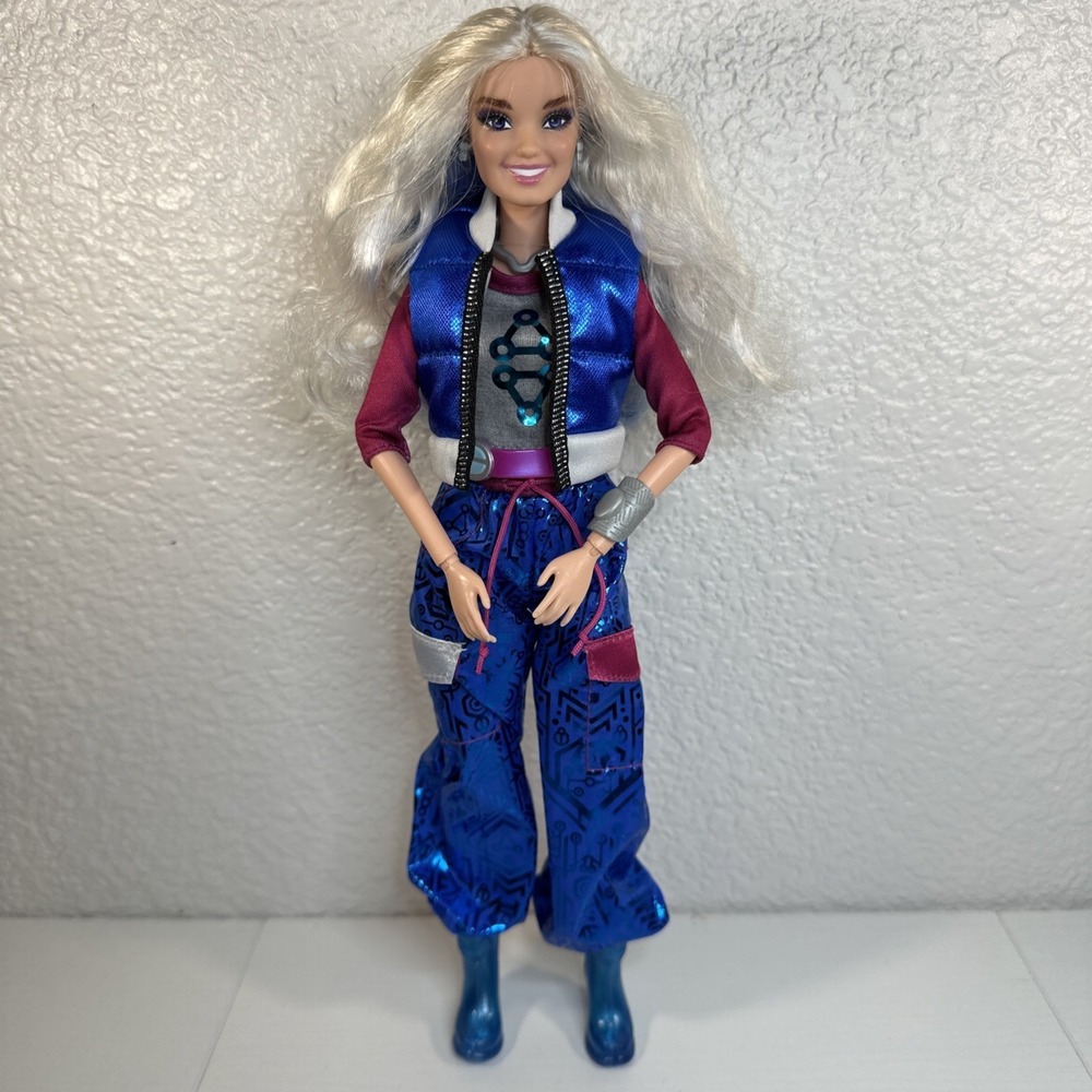 Disney Zombies 4: Dawn of the Vampires Addison Wells 12-Inch Doll